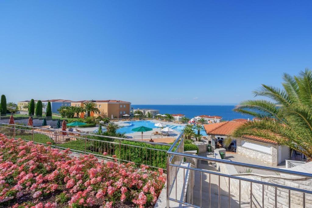 Skiper Apartments & Golf Resort Savudrija Bagian luar foto